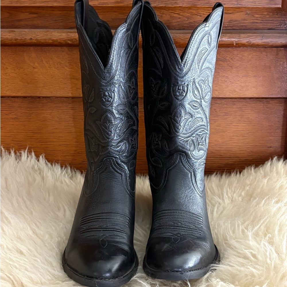 NWOB Ariat Heritage R Toe Black Leather Embroidered Western Boots - Picture 3 of 6